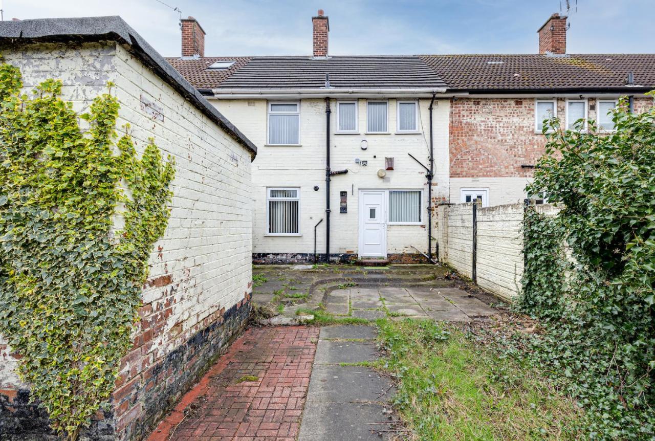 George Harrison'S Former 3Bed Home In Liverpool Спик Экстерьер фото